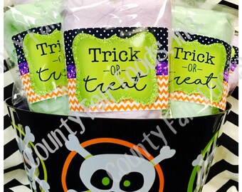 FREE SHIPPING! 30 Halloween Cotton Candy Party Favors - Custom, Personalized, Halloween, Trick or Treat, School, Giveaway, Customer Apprecia