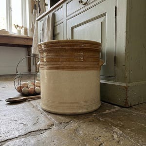 Victorian 6 Gallon Glazed Stoneware Crock