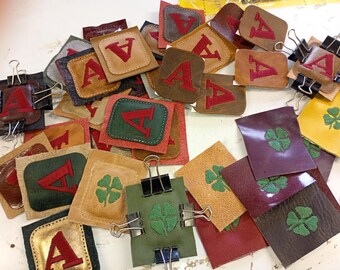 Personalized small gifts, key chains, leather accessories, clover, handmade