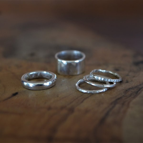 Eco sterling silver set of five dreadlock rings. Handmade dreadlock cuffs available in different sizes. Dreadlock jewellery. Braid jewellery