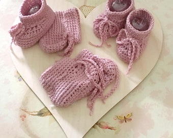 Baby Booties.  Dusty pink.  Crochet. Knit.  Baby Shoes.  Baby Gift.  0-3months.  3-6months.