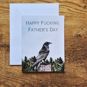 bonne putain de fête des pères, carte inappropriée pour mari, carte sarcastique pour papa, corbeau gothique drôle, art de corbeau, stationnaire jureur pour lui