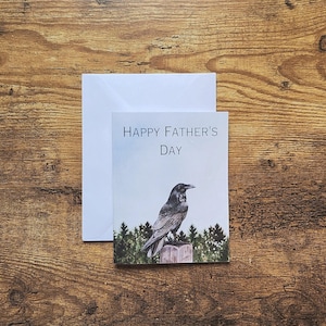 Carte corbeau pour la fête des pères, art corbeau, carte gothique effrayante pour papa, nature, forêt, arbres, grand-père aventure en plein air, mari, lui, papa