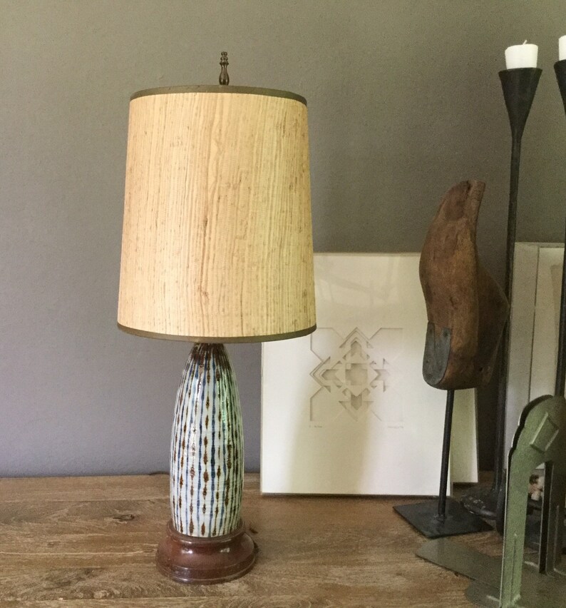 Vintage Ceramic Lamp Grass Cloth Shade Small Table