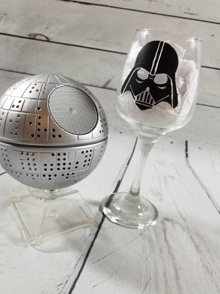 Star Wars Wine Glasses / Star Wars Gift / Star Wars Wedding / Darth Vadar /  Yoda / Storm Trooper / Sith Happens / Yoda Gift / Disney Gift 