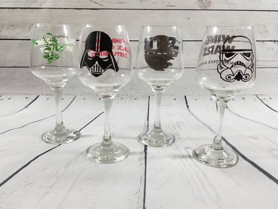 Star Wars Wine Glasses / Star Wars Gift / Star Wars Wedding / Darth Vadar /  Yoda / Storm Trooper / Sith Happens / Yoda Gift / Disney Gift 