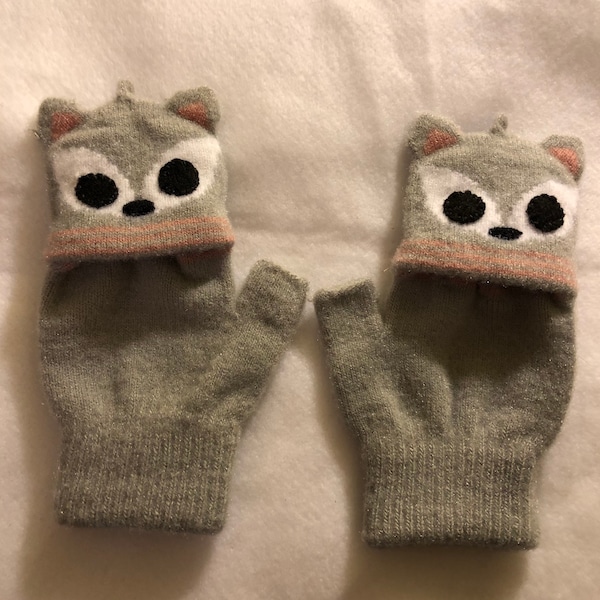 Children’s unisex convertible soft knit gray and pink fox  mittens/half finger gloves.