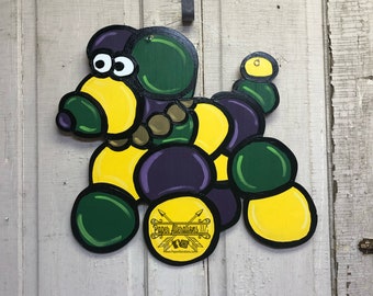 Bead Dog, Mardi Gras, Door Hanger, Parade, Mardi Gras Beads - Etsy