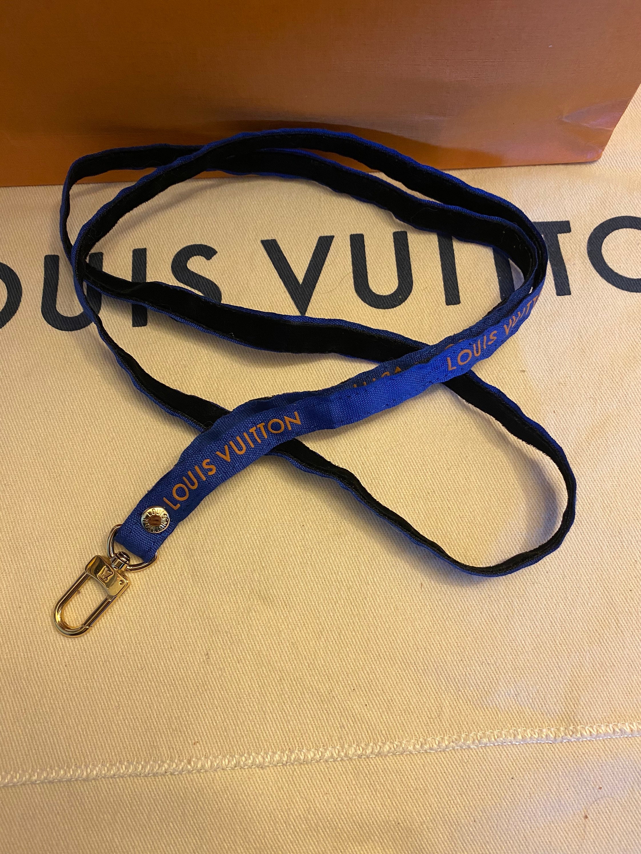 lanyard louis vuitton