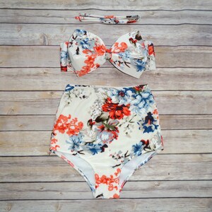 Cute Bow Bikini - Vintage Style High Waisted Pin-up Swimwear - Delicate and Pretty Summer Floral Print