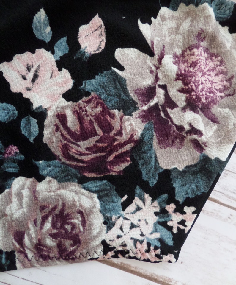 Retro 2 Piece Vintage Style Black Bold Floral Pretty Pin-up Bathing Suit Swimwear Bustier Bikini High Waist Ruched Panel Briefs Swimsuit