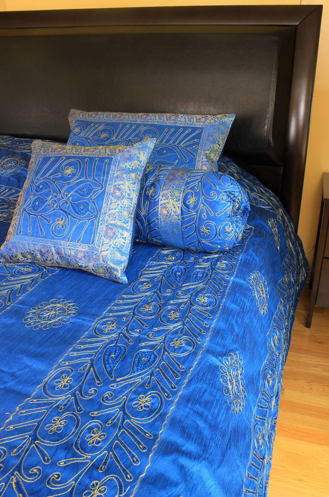 Ornamental Embroidered 7 Piece Duvet 