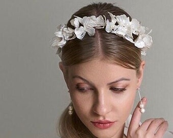 FEME Blooming Bridal Hair Adornment