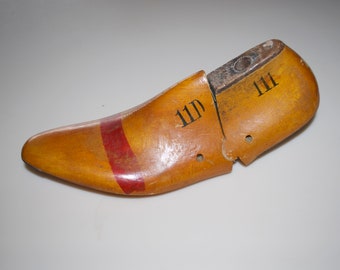 Vintage Wooden Shoe Mold by Leader 11D
