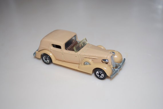 hot wheels 35 classic caddy 1981