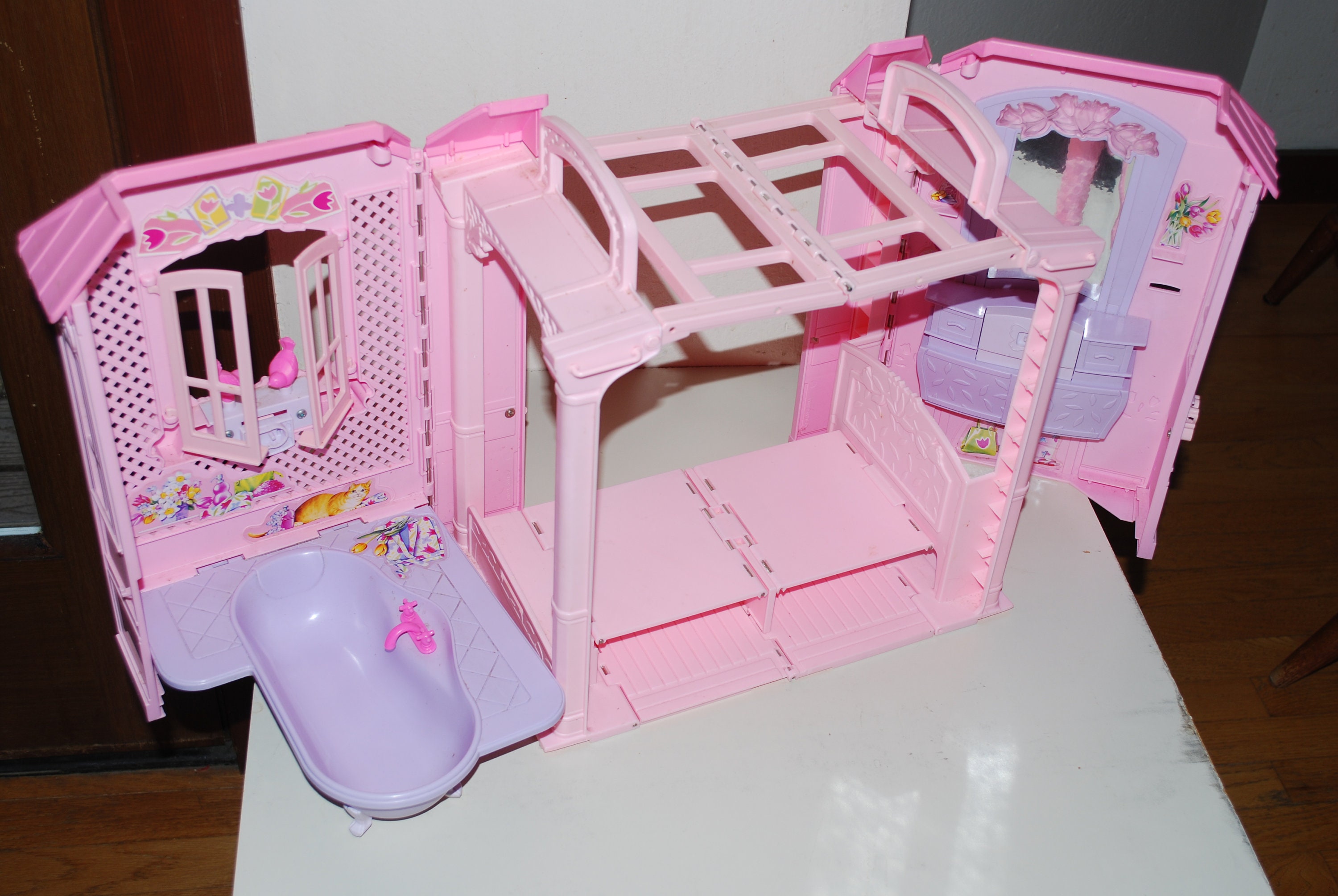 Awesome 2000s Barbie Houses of the decade