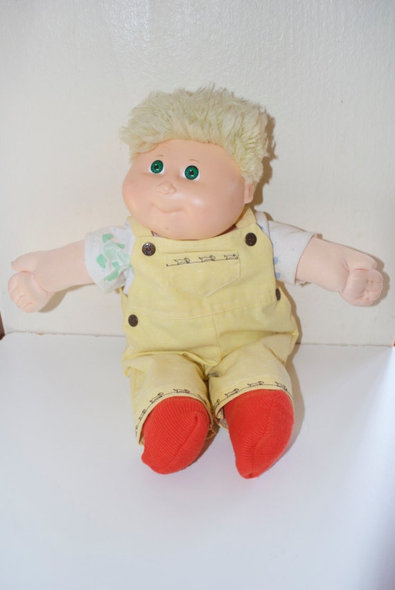 blond cabbage patch doll