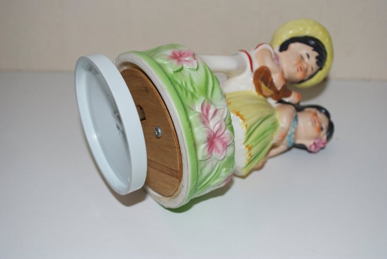 Hawaiian Couple Revolving Ceramic Music Box Hula Girl Ukulele Tiny Bubbles