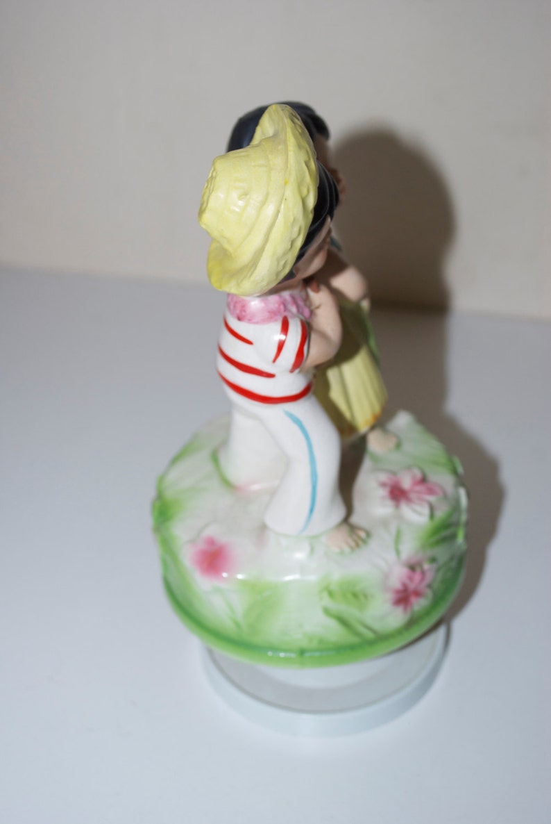 Hawaiian Couple Revolving Ceramic Music Box Hula Girl Ukulele Tiny Bubbles
