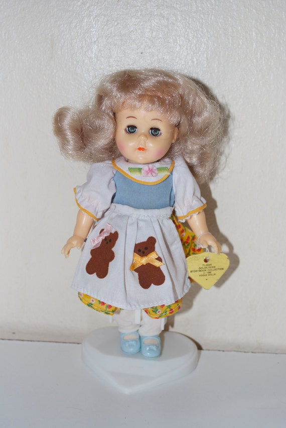 muñeca ricitos de oro