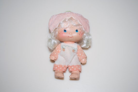 apricot strawberry shortcake doll