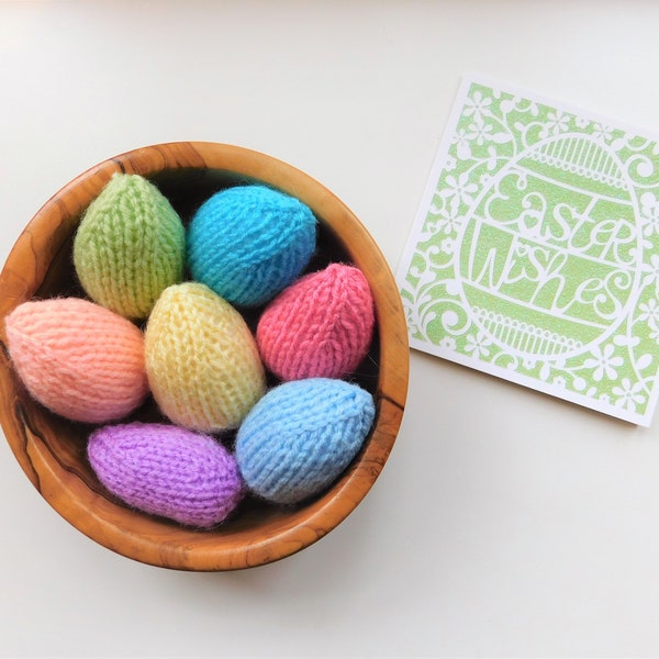 Mignons petits œufs de Pâques tricotés - Modèle de tricot