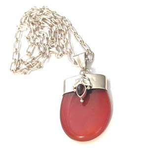 925 Mexico Sterling Silver Polished Agate Pendant Necklace, Vintage Mexico Sterling Silver Gemstone Necklace, Polished Worry Stone Pendant