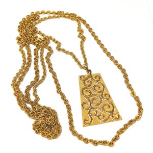 Crown Trifari Double Strand Large Rectangular Gold Tone Pendant Necklace, Vintage Long Gold Layered Chain Necklace, Vintage 70s Fashion