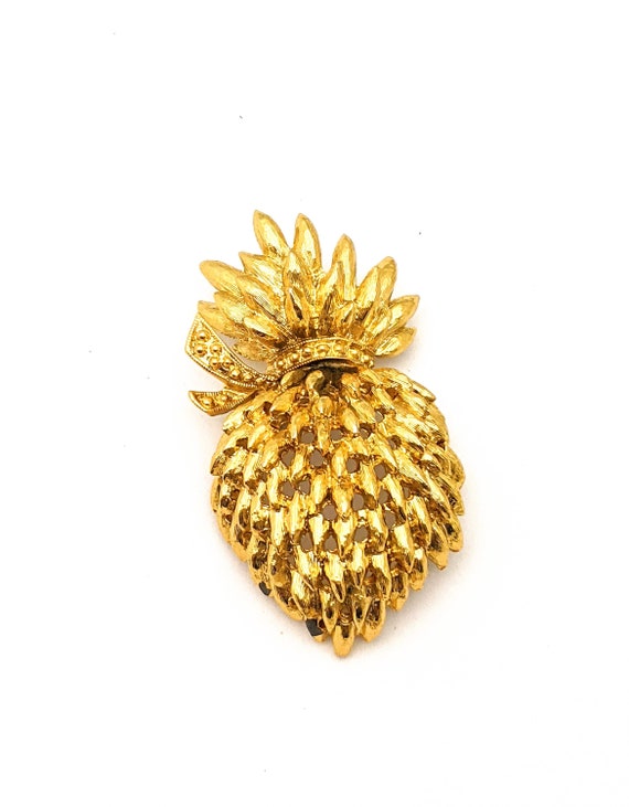 Signed Monet Gold Tone Strawberry Thistle Brooch, 
