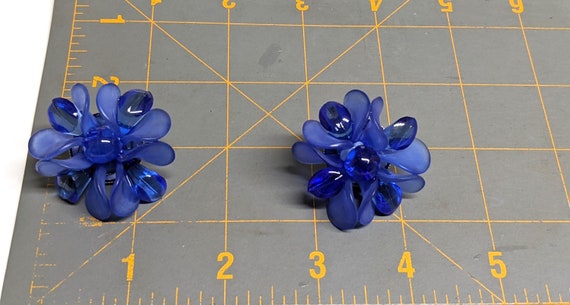 Vintage Blue Beaded Floral Earrings, Large Blue F… - image 10