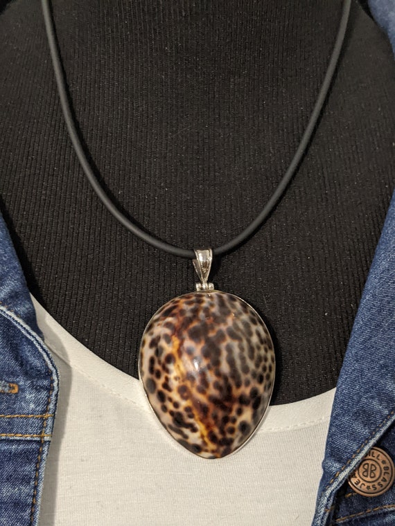 925 Sterling Silver Large Shell Necklace, Spotted… - image 2