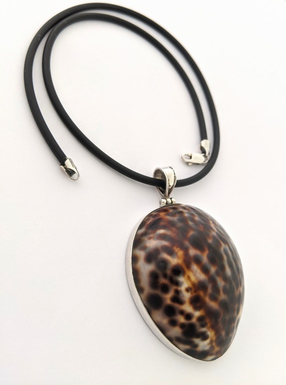 925 Sterling Silver Large Shell Necklace, Spotted… - image 4