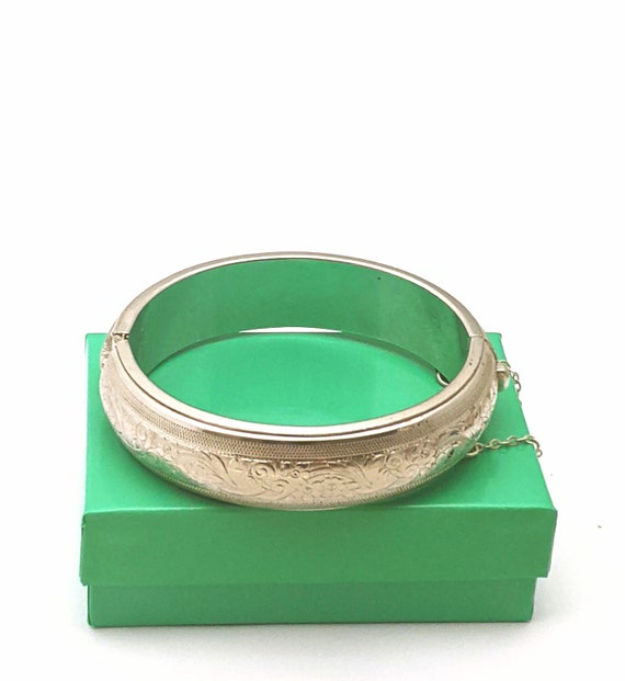 Sarah Coventry Etched Silver Tone Bangle Bracelet,