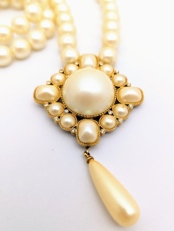 Vintage Richelieu Faux Pearl Pendant Necklace, Lo… - image 5