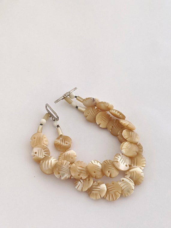 Ladies Carved Shell Vintage Bracelet, Summer Them… - image 5