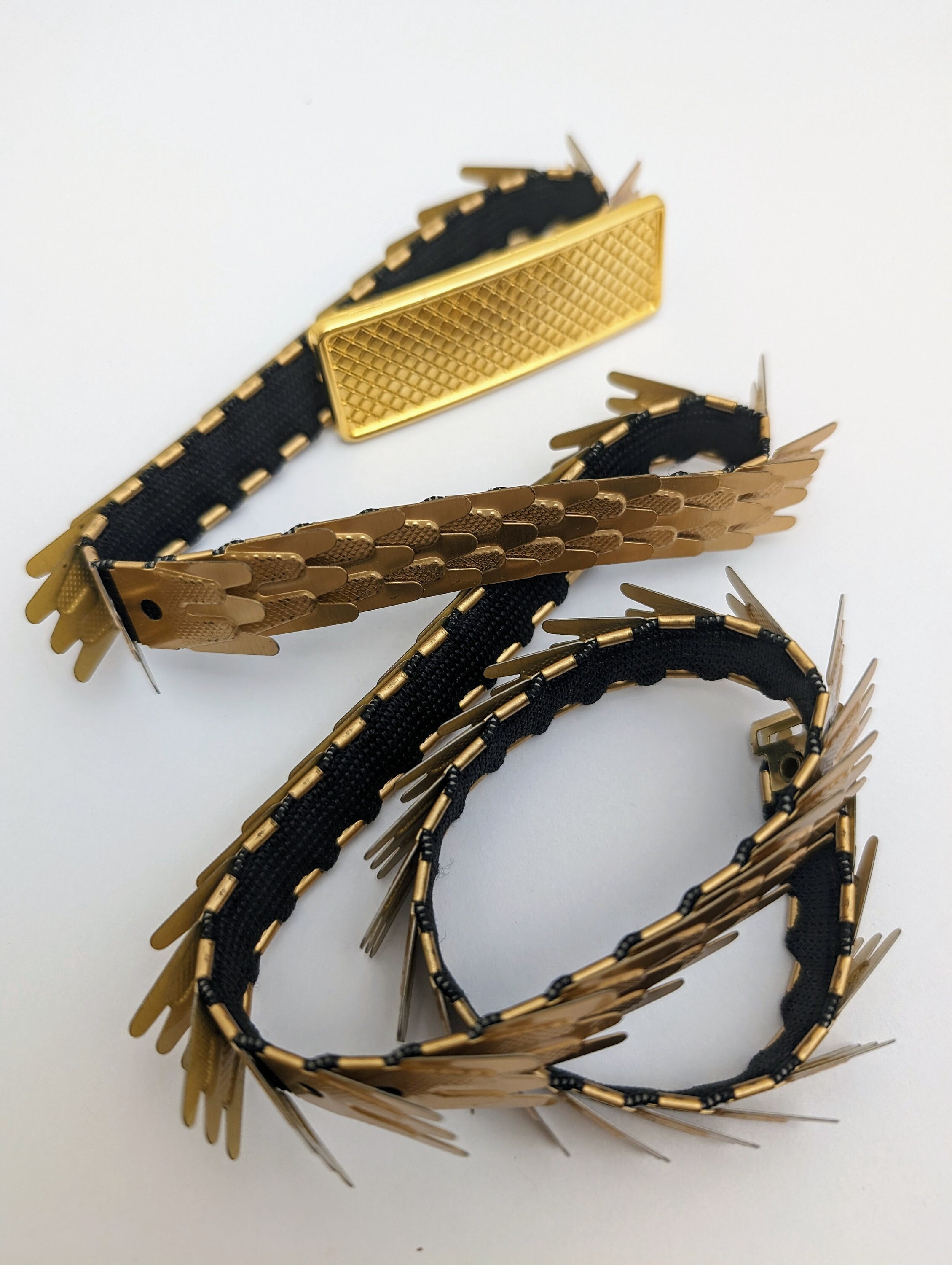 Vintage 70s Fish Scale Elastic Belt, Vintage Gold Tone Thin 
