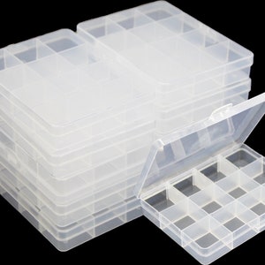 Estuche transparente para guardar joyas con 12 compartimentos y divisores fijos para cuentas, manualidades, joyería y aparejos de pesca.