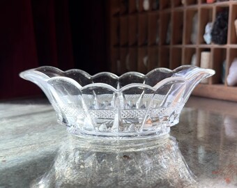 Small Vintage Glass Serving Bowl / Oval Shape, Scalloped Edge, Tapered Handle, Sunburst / Clear Glass Relish Dish - Carved Glass Candy Bowl