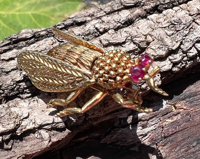 Gold Bee Pin, Ruby Bee Brooch, Gold Bumble Bee Pin, Bumblebee Brooch,  Gold Bumble Bee
