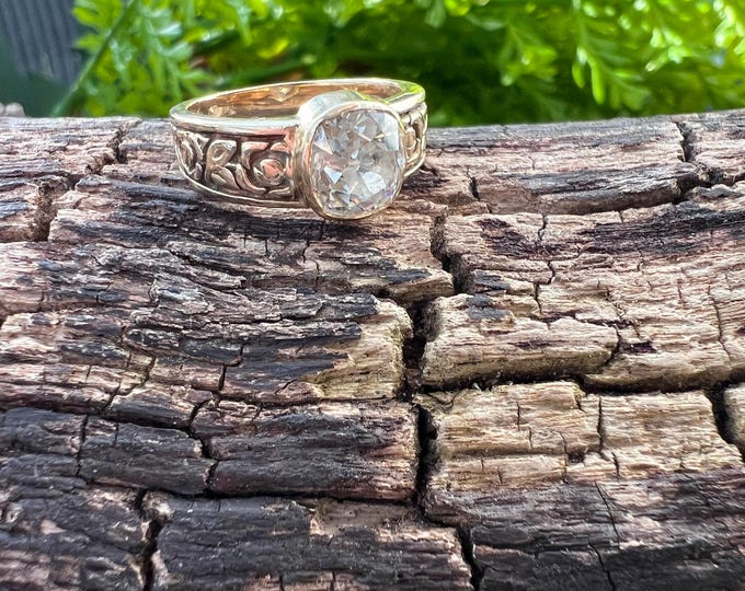 Victorian Engagement Ring, Alternative Engagement Ring, Old Mine Cut Diamond Ring, Antique Engagement Ring, Minimalist Ring