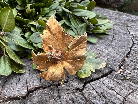Maple Leaf Pendant, Gold Frog Brooch, Maple Leaf … - image 7