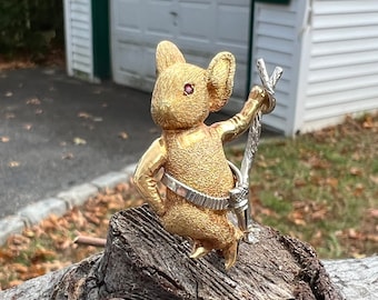 Yellow Gold Mouse Brooch, Cute Mouse Brooch, Gold Mouse,  Mouse Pin, Mouse Brooch