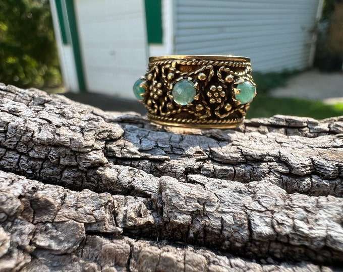 Wide Gold Crystophase Band, Chrysoprase Wedding Band, Wide Chrysoprase Band, Chrysoprase Eternity Band, Etruscan Style