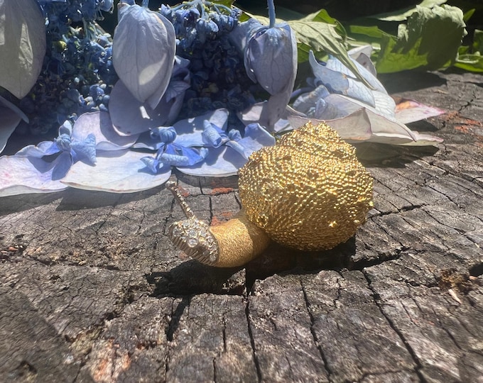 Gold Snail Brooch, Snail Brooch, Snail Pin, 18K Snail Brooch