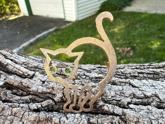 Emerald Cat Pin, Gold Cat, Gold Cat Brooch, Emerald Cat Brooch