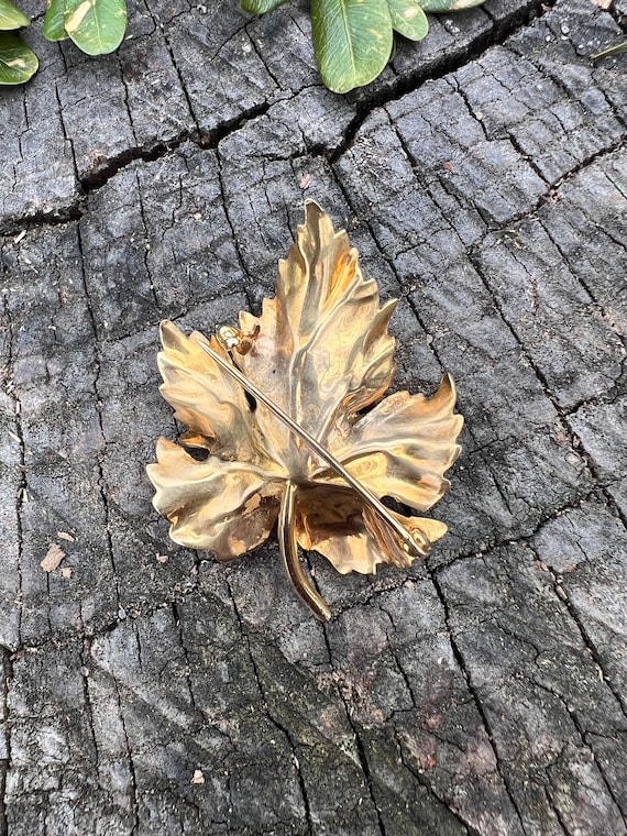 Maple Leaf Pendant, Gold Frog Brooch, Maple Leaf … - image 3
