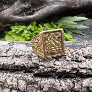 Gold Signet Ring, 18K Signet Ring, Signet Ring,  Intaglio Ring
