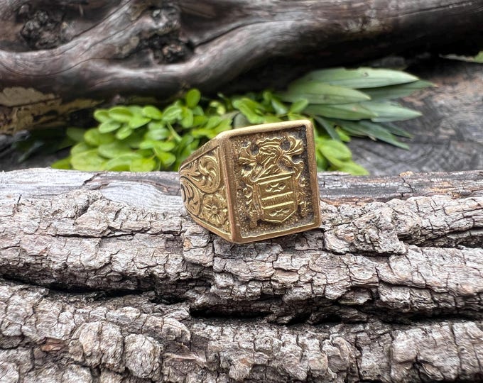 Gold Signet Ring, 18K Signet Ring, Signet Ring,  Intaglio Ring