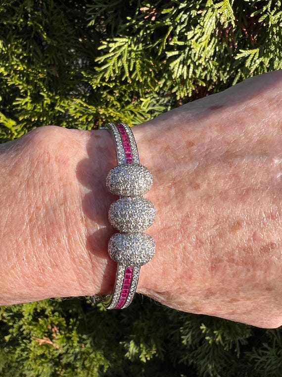 18k White Gold Diamond Ruby Bangle: Vintage Style - image 4