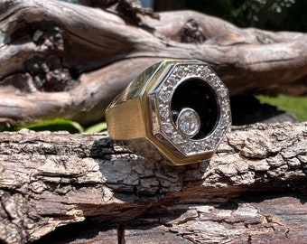 Yellow Gold Onyx  Ring, Large Onyx Ring, Onyx and Diamond Ring, 1970s Onyx Ring, Onyx Statement Ring